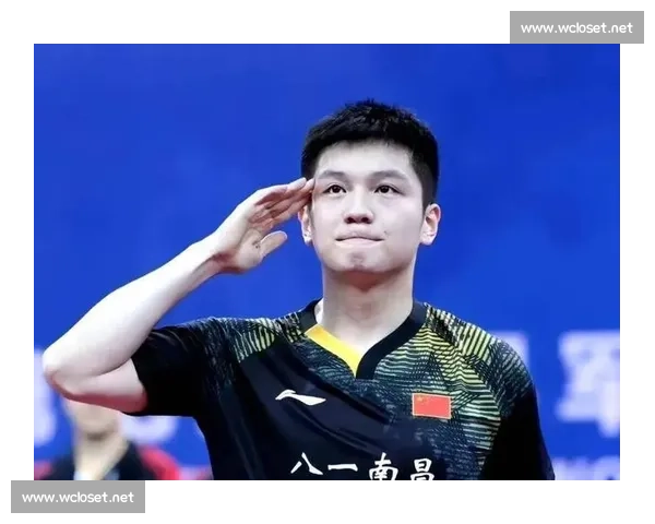 紫气东来!樊振东携上海紫战袍冲金,利好藏深意